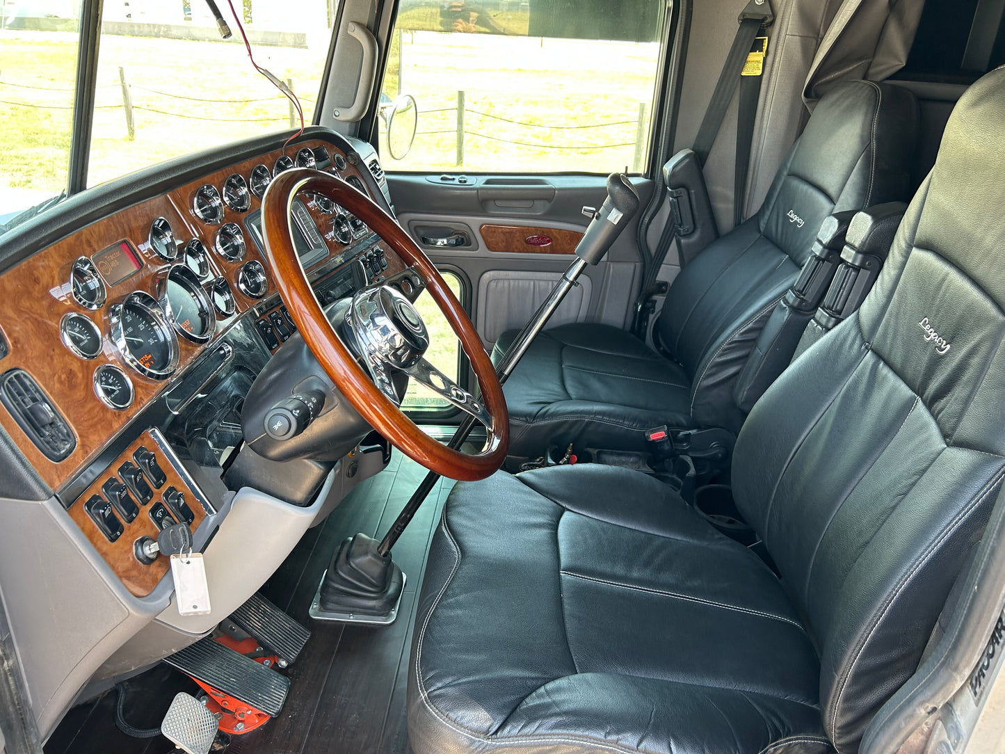 2008 Peterbilt 389
