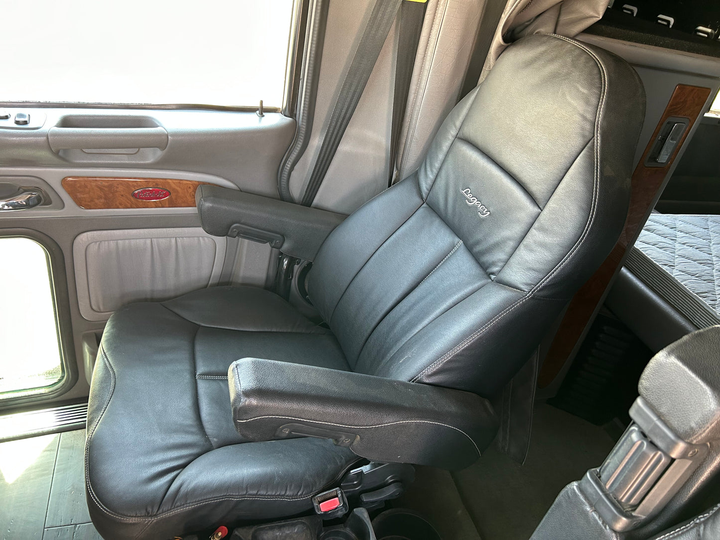 2008 Peterbilt 389