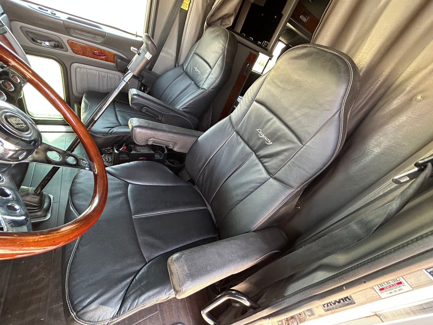 2008 Peterbilt 389