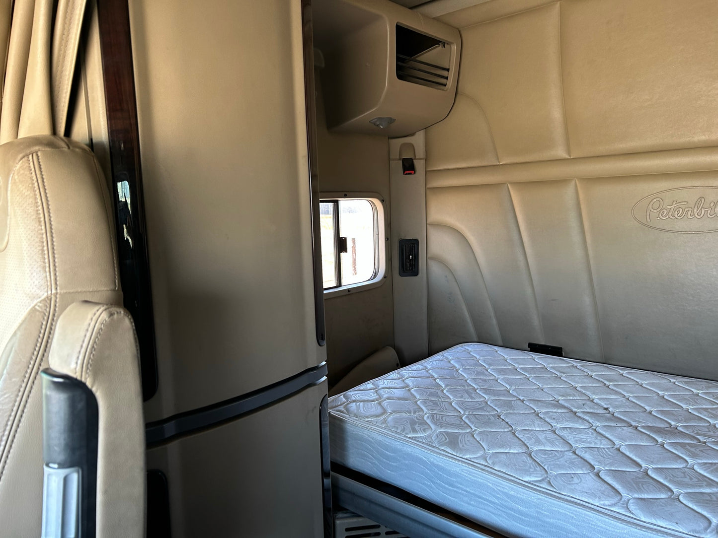 2015 Peterbilt 579