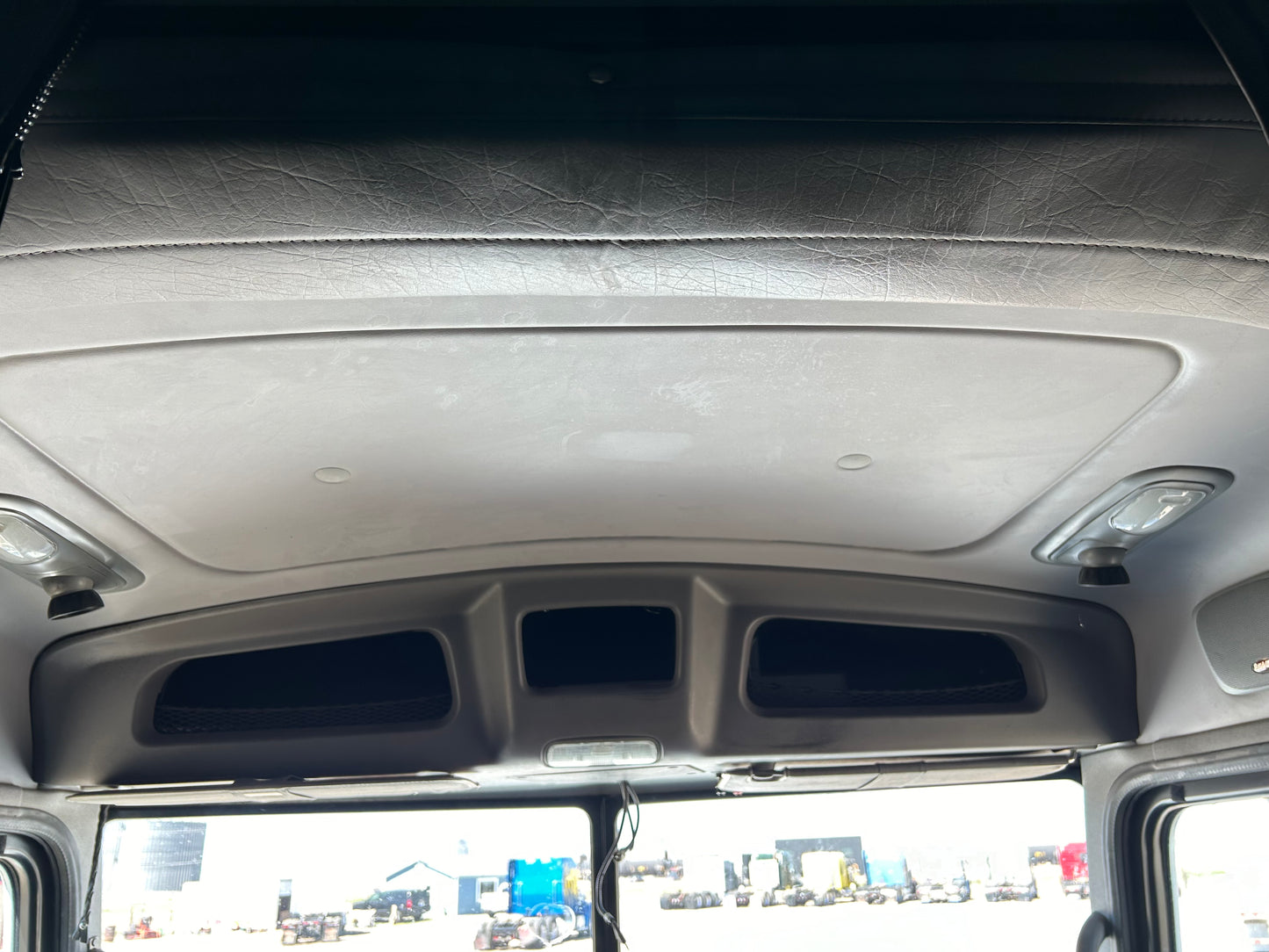 2019 Peterbilt 389