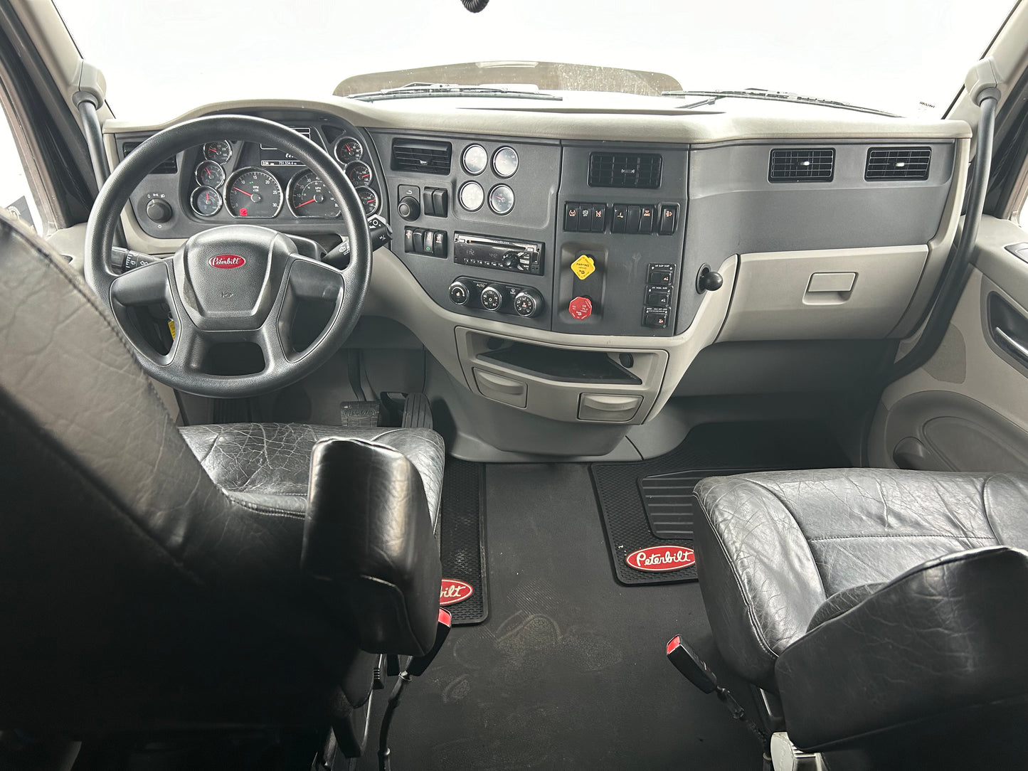 2019 Peterbilt 579