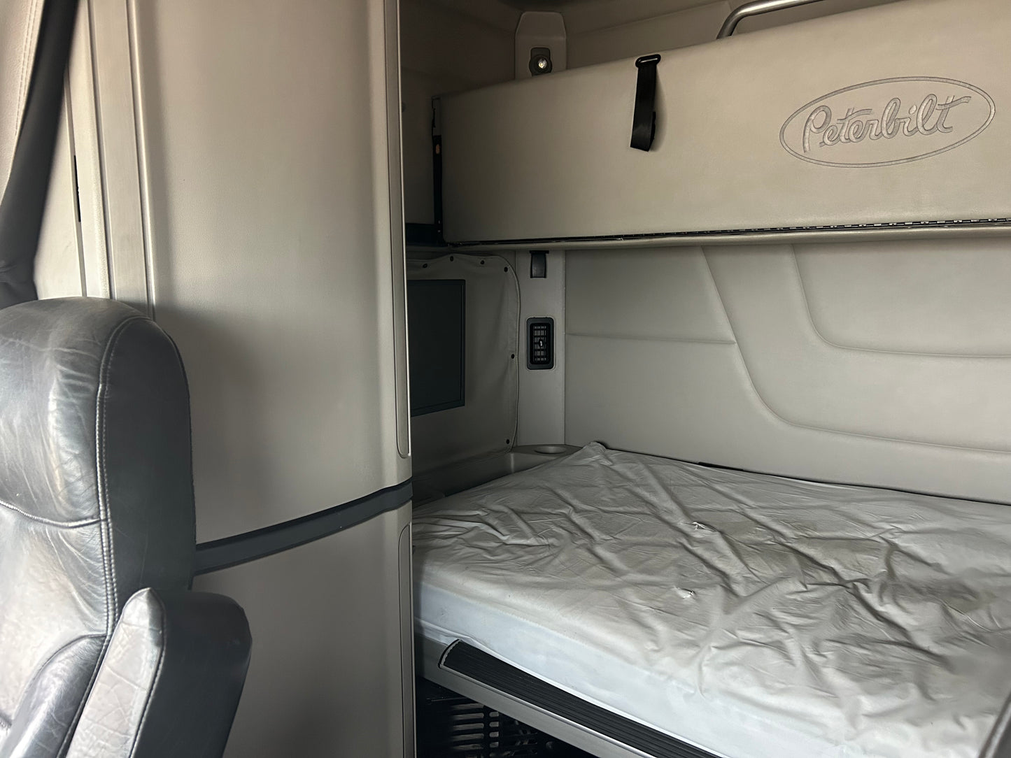 2019 Peterbilt 579