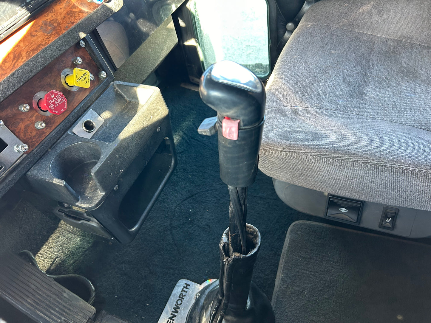 1999 Kenworth W900L