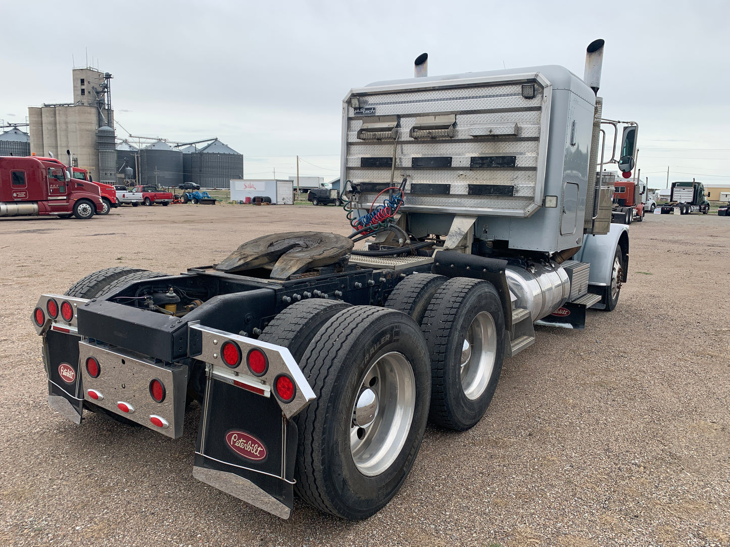 2010 Peterbilt 388