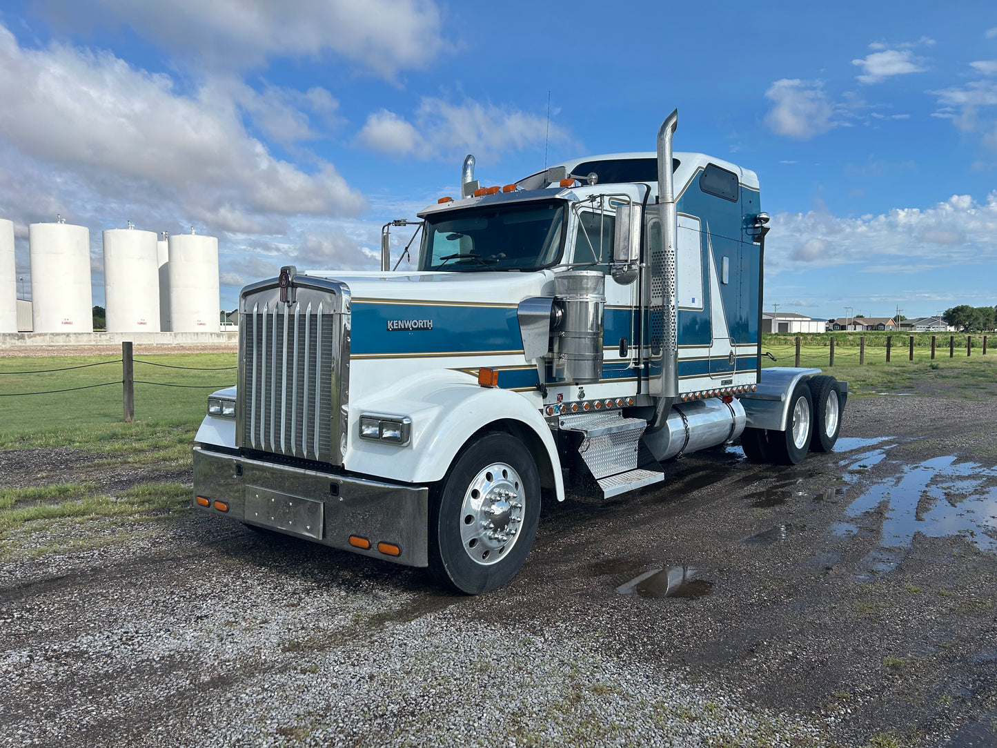 2005 Kenworth W900L