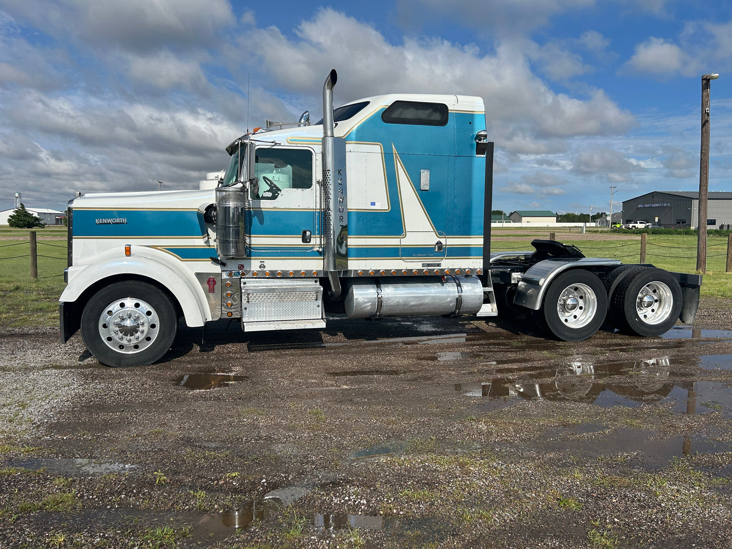 2005 Kenworth W900L