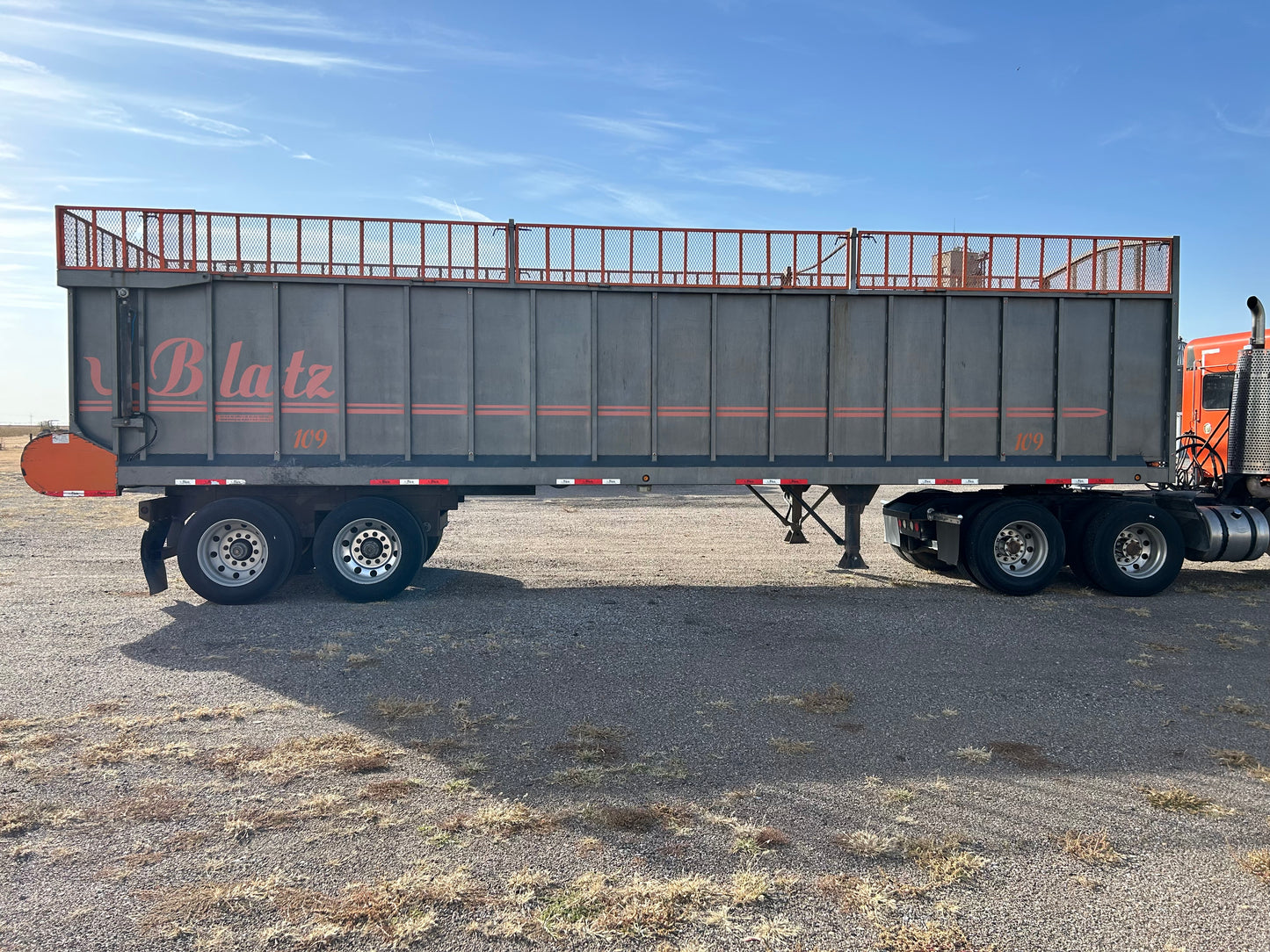 2015 Blatz Silage Trailer