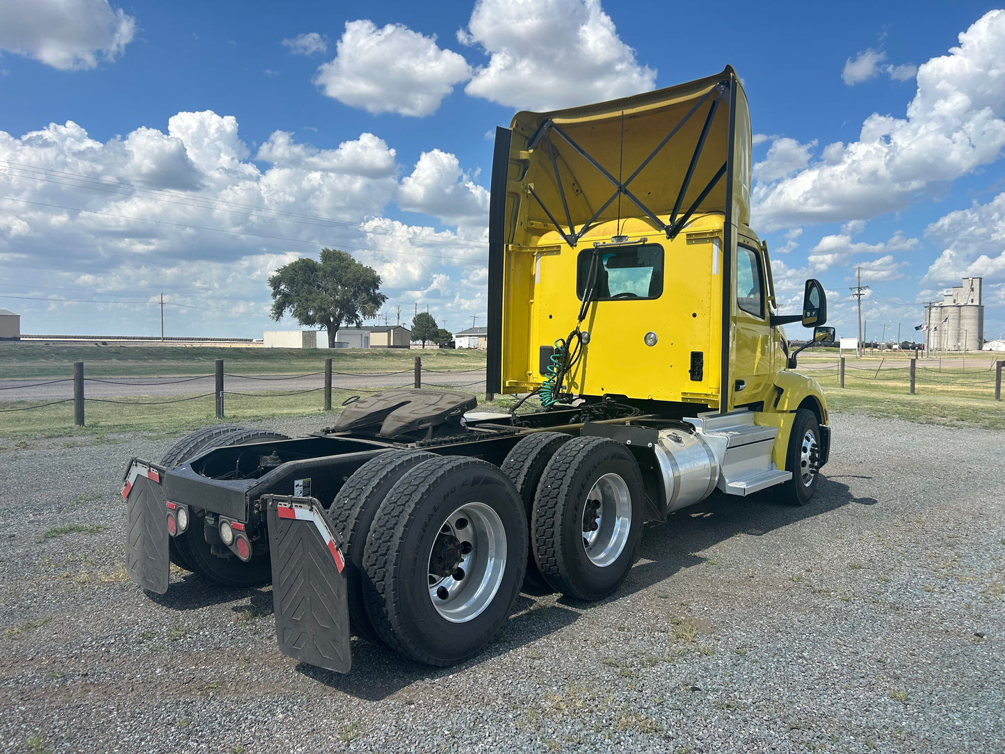 2022 Peterbilt 579