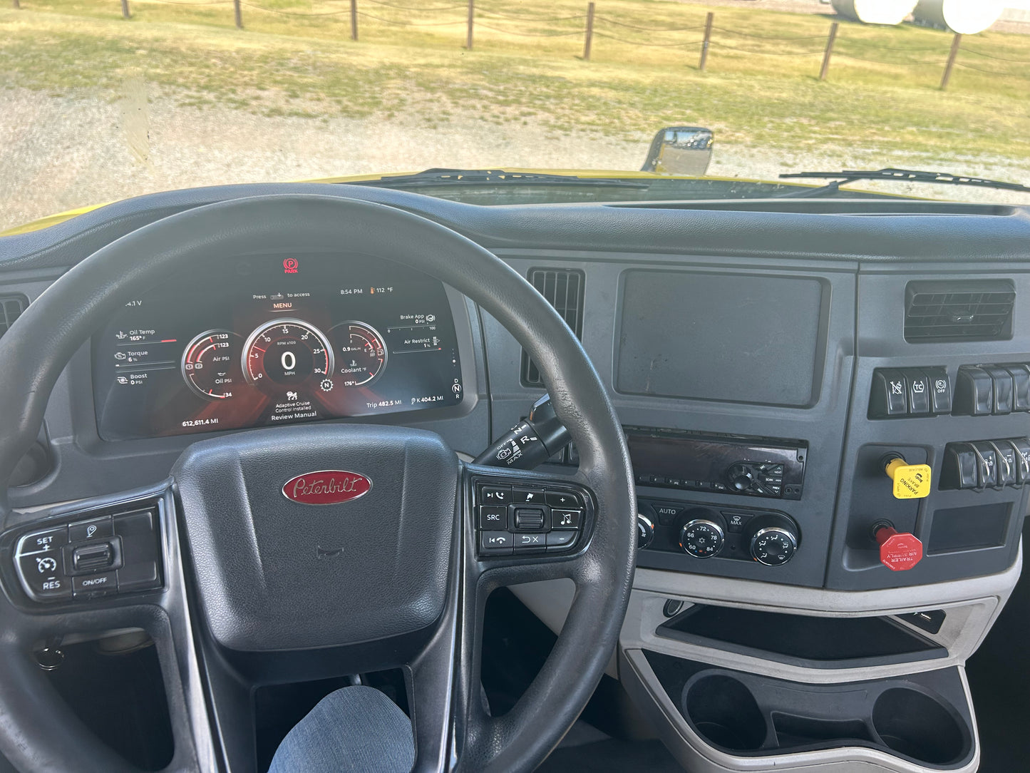 2022 Peterbilt 579