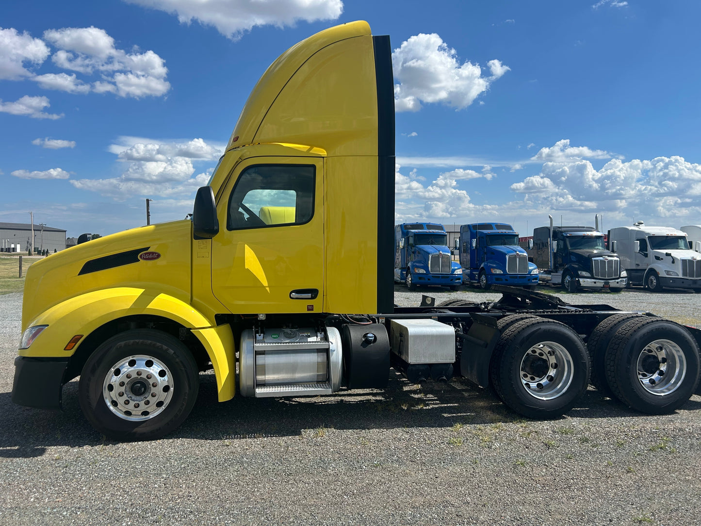 2023 Peterbilt 579