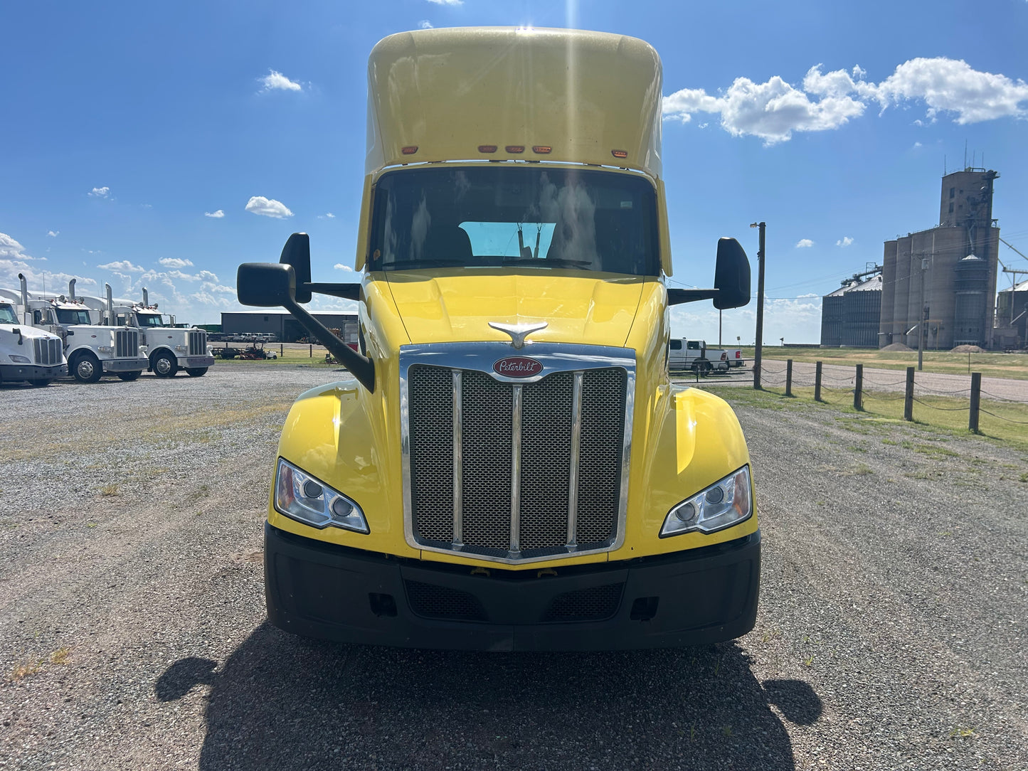 2023 Peterbilt 579