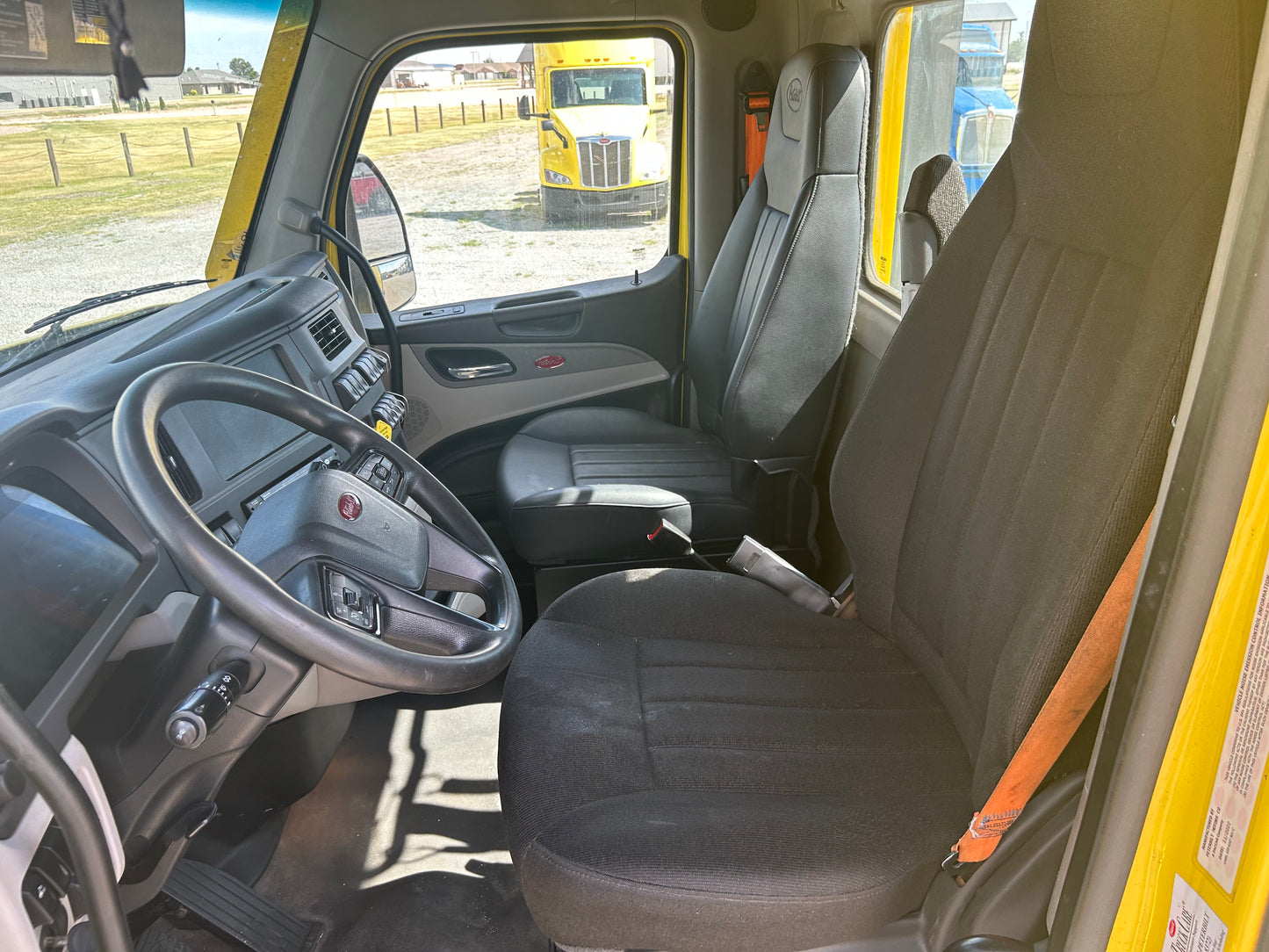 2023 Peterbilt 579